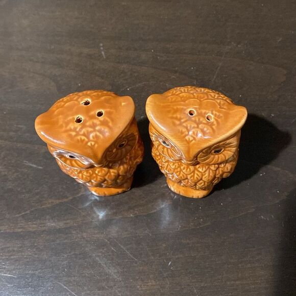 Vintage Ceramic Pair of Brown Owls Salt & Pepper Shaker Set - Picture 2 of 7